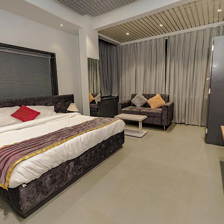 Hotel Mountain View Nashik Exterior photo